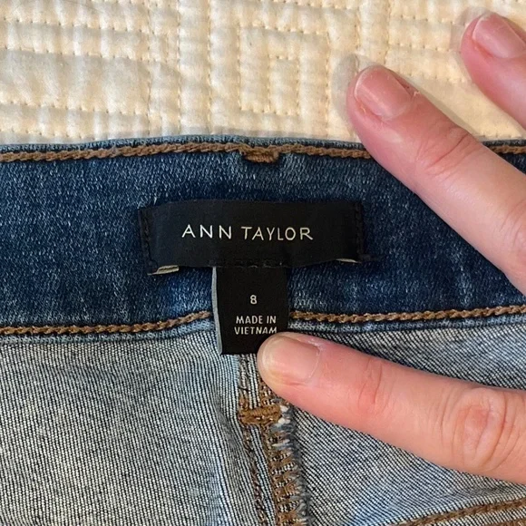 Ann Taylor Slim Boot (8 regular) - Picture 2 of 10